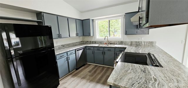 9050 Quinault Drive NE, Olympia, WA 98516