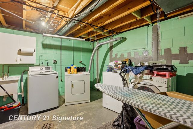 2292 Mayfield Street, Saginaw, MI 48602
