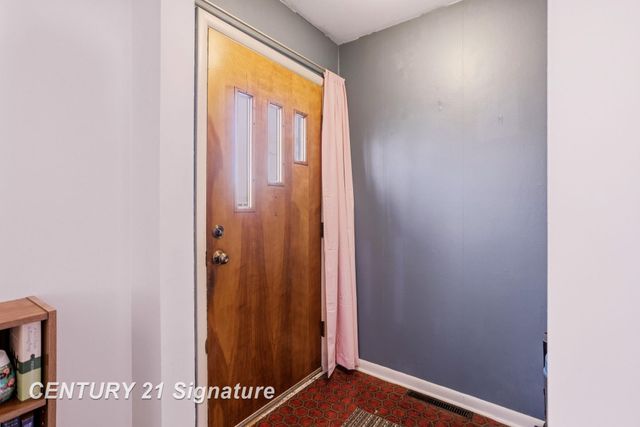2292 Mayfield Street, Saginaw, MI 48602