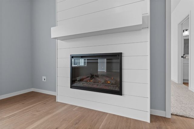 945 Eisenhower Boulevard, North Liberty, IA 52317