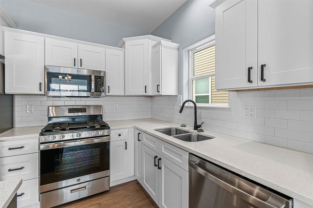 945 Eisenhower Boulevard, North Liberty, IA 52317