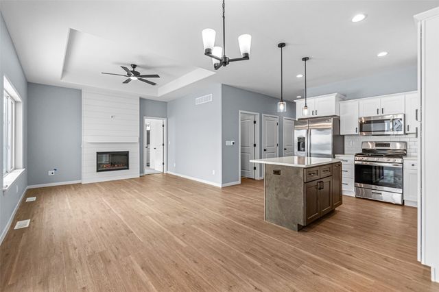 945 Eisenhower Boulevard, North Liberty, IA 52317