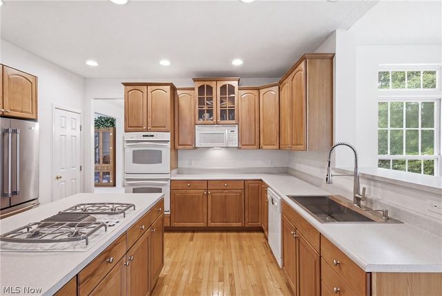 9359 Ashcroft Lane, Twinsburg, OH 44087