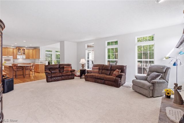 9359 Ashcroft Lane, Twinsburg, OH 44087