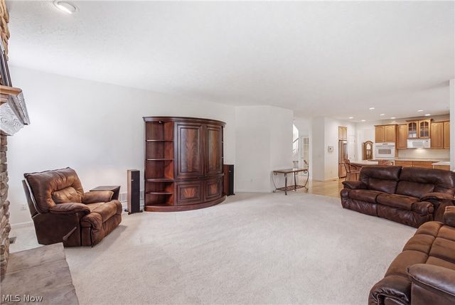 9359 Ashcroft Lane, Twinsburg, OH 44087