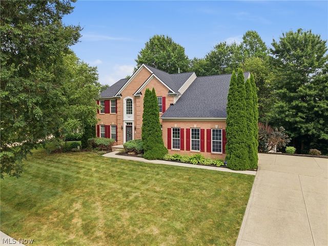 9359 Ashcroft Lane, Twinsburg, OH 44087