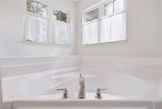 9359 Ashcroft Lane, Twinsburg, OH 44087