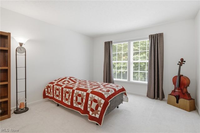 9359 Ashcroft Lane, Twinsburg, OH 44087