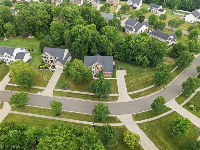 9359 Ashcroft Lane, Twinsburg, OH 44087