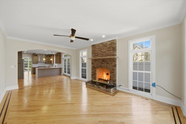 301 Spruce Street, Glenview, IL 60025