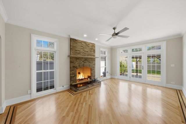 301 Spruce Street, Glenview, IL 60025