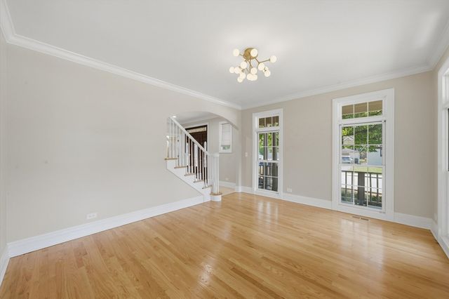 301 Spruce Street, Glenview, IL 60025