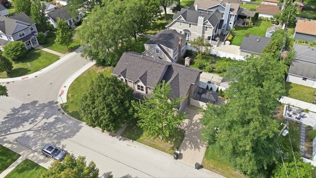301 Spruce Street, Glenview, IL 60025