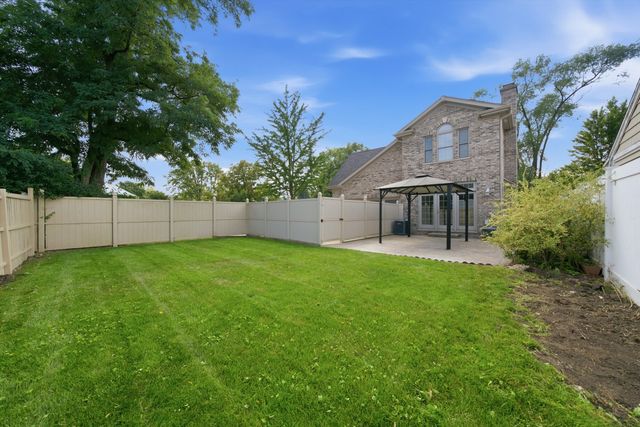 301 Spruce Street, Glenview, IL 60025