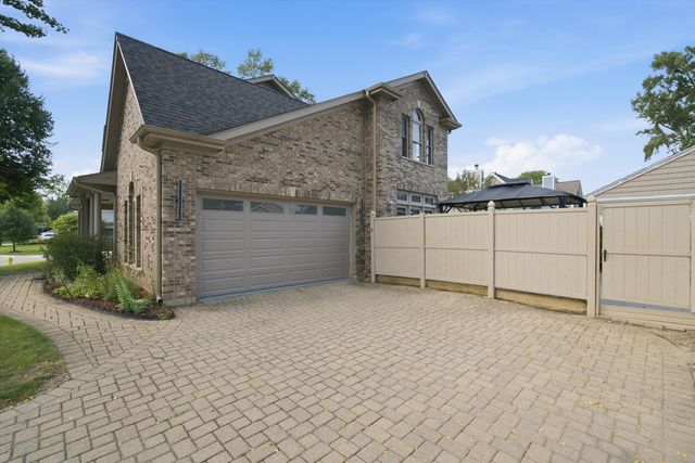 301 Spruce Street, Glenview, IL 60025