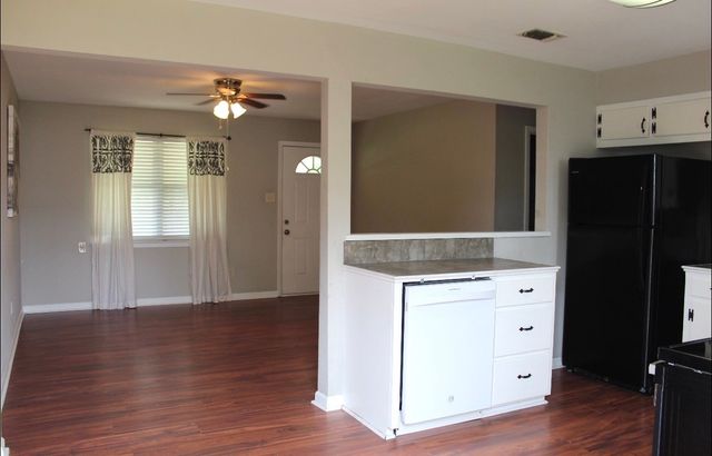 100 Hickory Street, Lone Oak, TX 75453