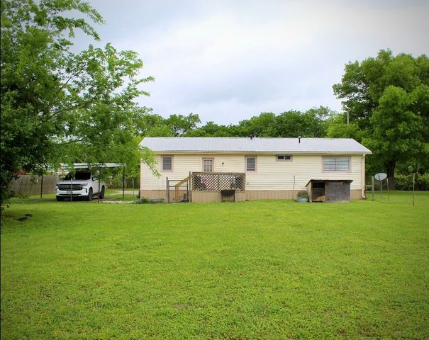 100 Hickory Street, Lone Oak, TX 75453