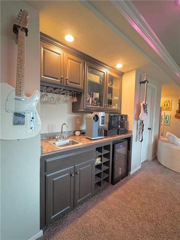 312 SE Battery Drive, Lee's Summit, MO 64063