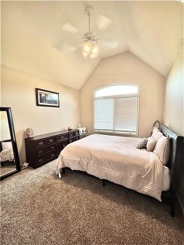 312 SE Battery Drive, Lee's Summit, MO 64063