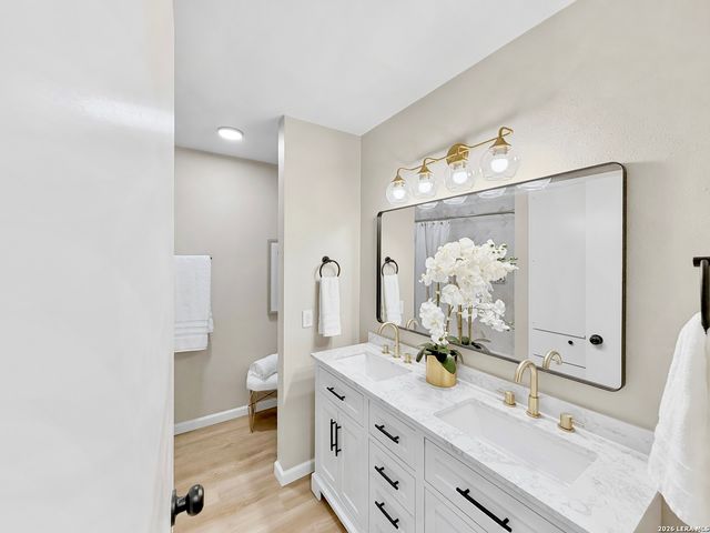 8615 NORWICH DR, San Antonio, TX 78217