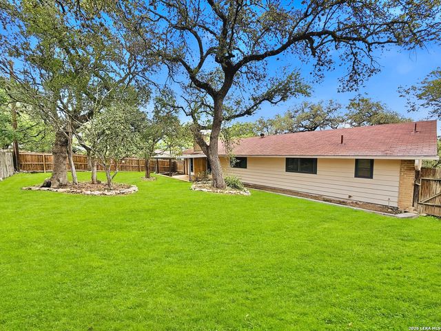 8615 NORWICH DR, San Antonio, TX 78217