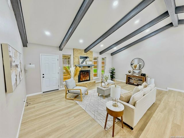 8615 NORWICH DR, San Antonio, TX 78217