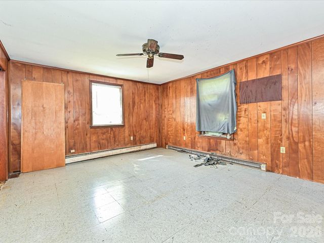 2629 Ringwood Street, Charlotte, NC 28208