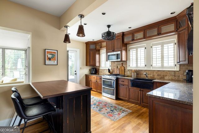 512 Hardendorf Avenue NE, Atlanta, GA 30307