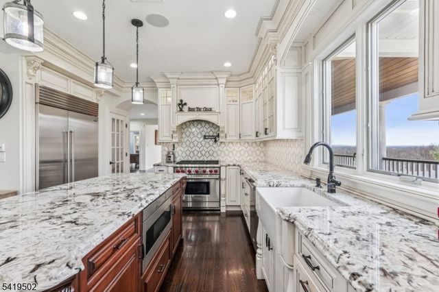 73 Maple Ave, Wayne Twp., NJ 07470