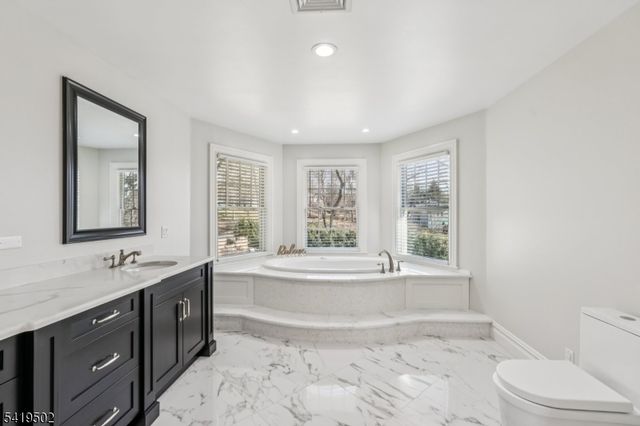 73 Maple Ave, Wayne Twp., NJ 07470