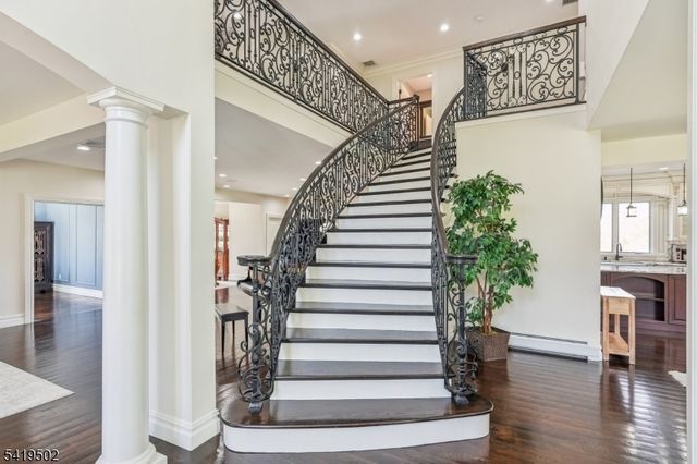 73 Maple Ave, Wayne Twp., NJ 07470