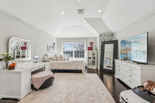 73 Maple Ave, Wayne Twp., NJ 07470