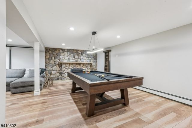 73 Maple Ave, Wayne Twp., NJ 07470