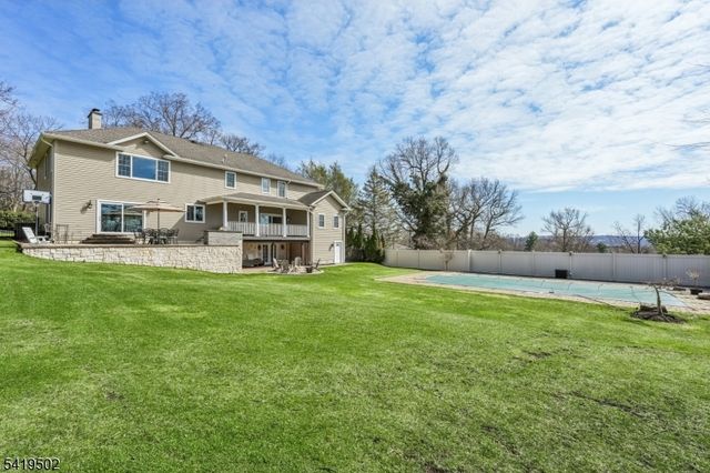 73 Maple Ave, Wayne Twp., NJ 07470