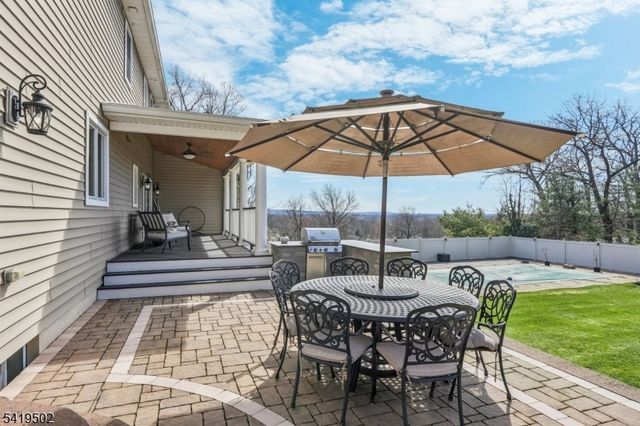 73 Maple Ave, Wayne Twp., NJ 07470