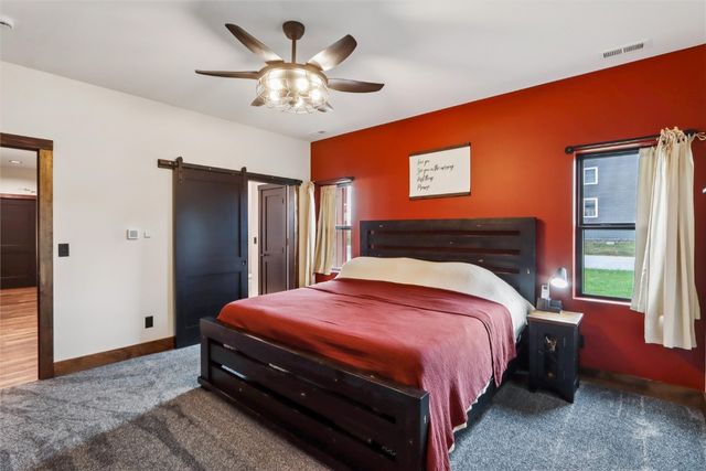 323 Roberts Avenue, Marengo, IA 52301