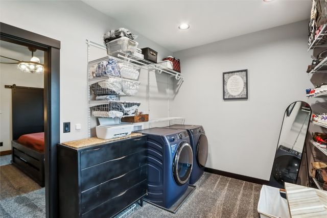 323 Roberts Avenue, Marengo, IA 52301