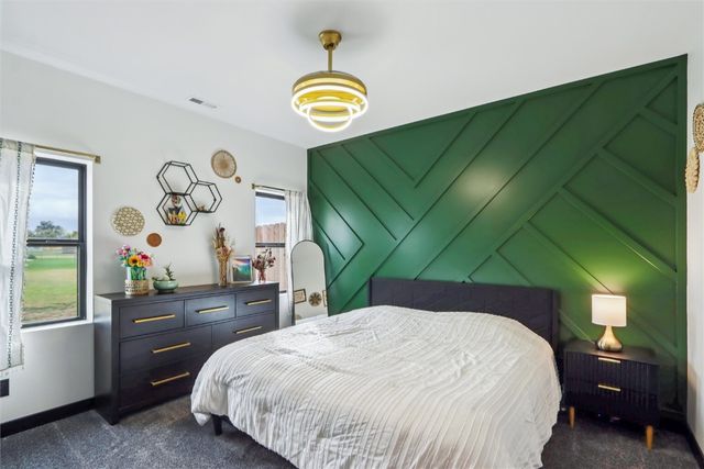 323 Roberts Avenue, Marengo, IA 52301