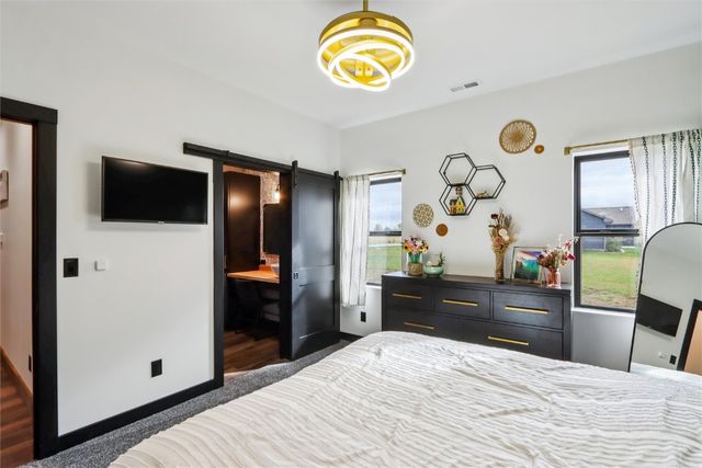 323 Roberts Avenue, Marengo, IA 52301