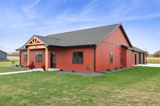 323 Roberts Avenue, Marengo, IA 52301