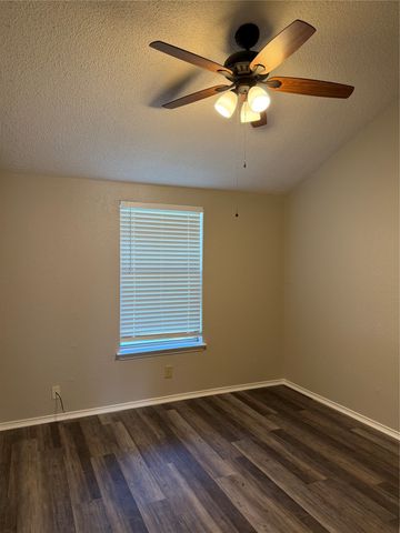 5216 Carpenter Drive, Arlington, TX 76017