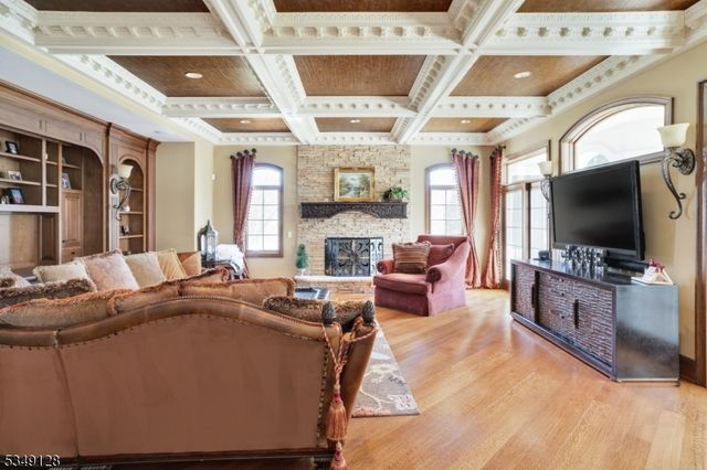 11 RICKLAND DRIVE, North Caldwell Boro, NJ 07006