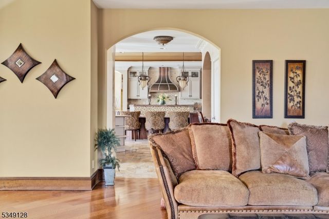 11 RICKLAND DRIVE, North Caldwell Boro, NJ 07006