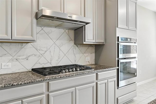 2608 Melrose Drive, Mansfield, TX 76084