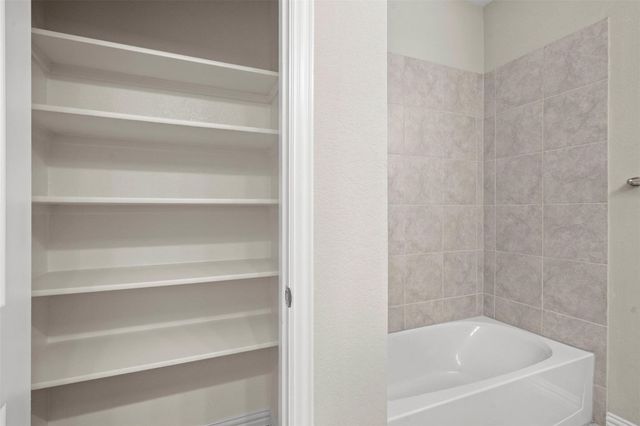 2608 Melrose Drive, Mansfield, TX 76084