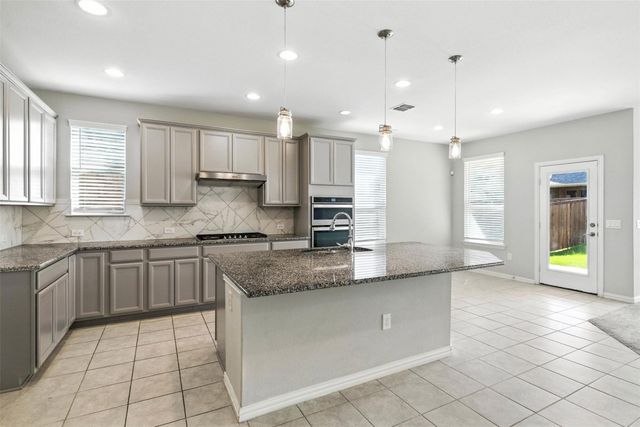 2608 Melrose Drive, Mansfield, TX 76084