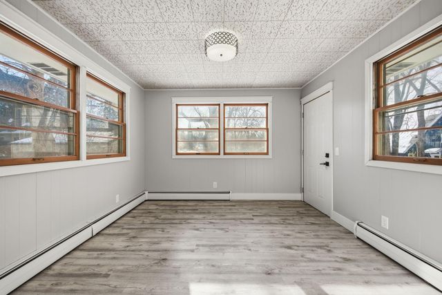 4721 33rd Avenue N, Golden Valley, MN 55422