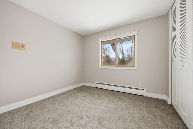 4721 33rd Avenue N, Golden Valley, MN 55422