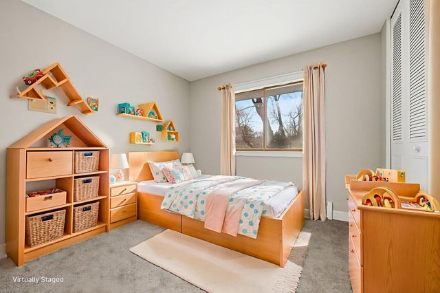 4721 33rd Avenue N, Golden Valley, MN 55422