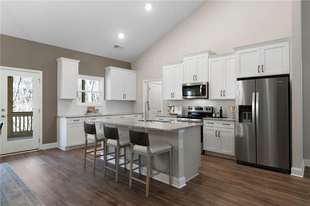 138 Lakewood Drive, Waleska, GA 30183
